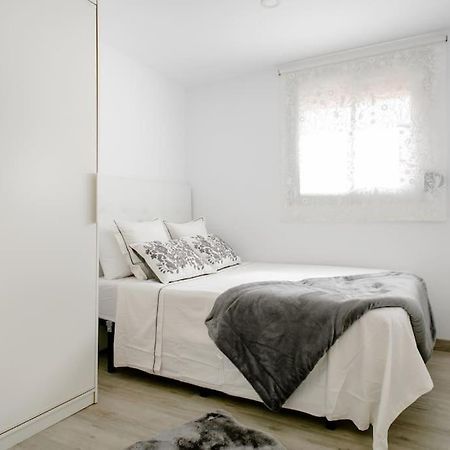 Habitaciones Bonitas Y Comodas L'Hospitalet de Llobregat Ngoại thất bức ảnh